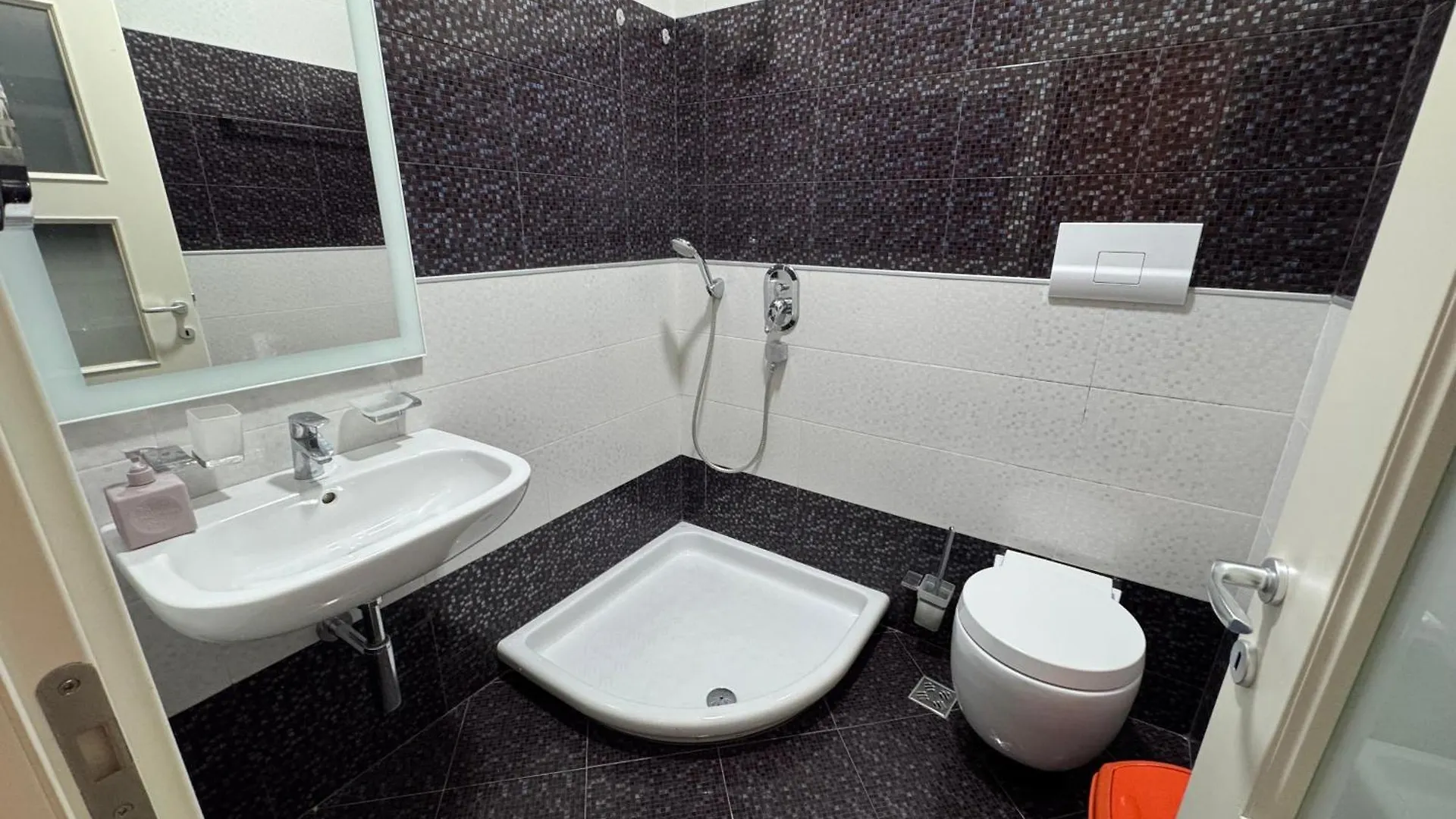 207A,Diamond Two Bedroom Apartment Vlore